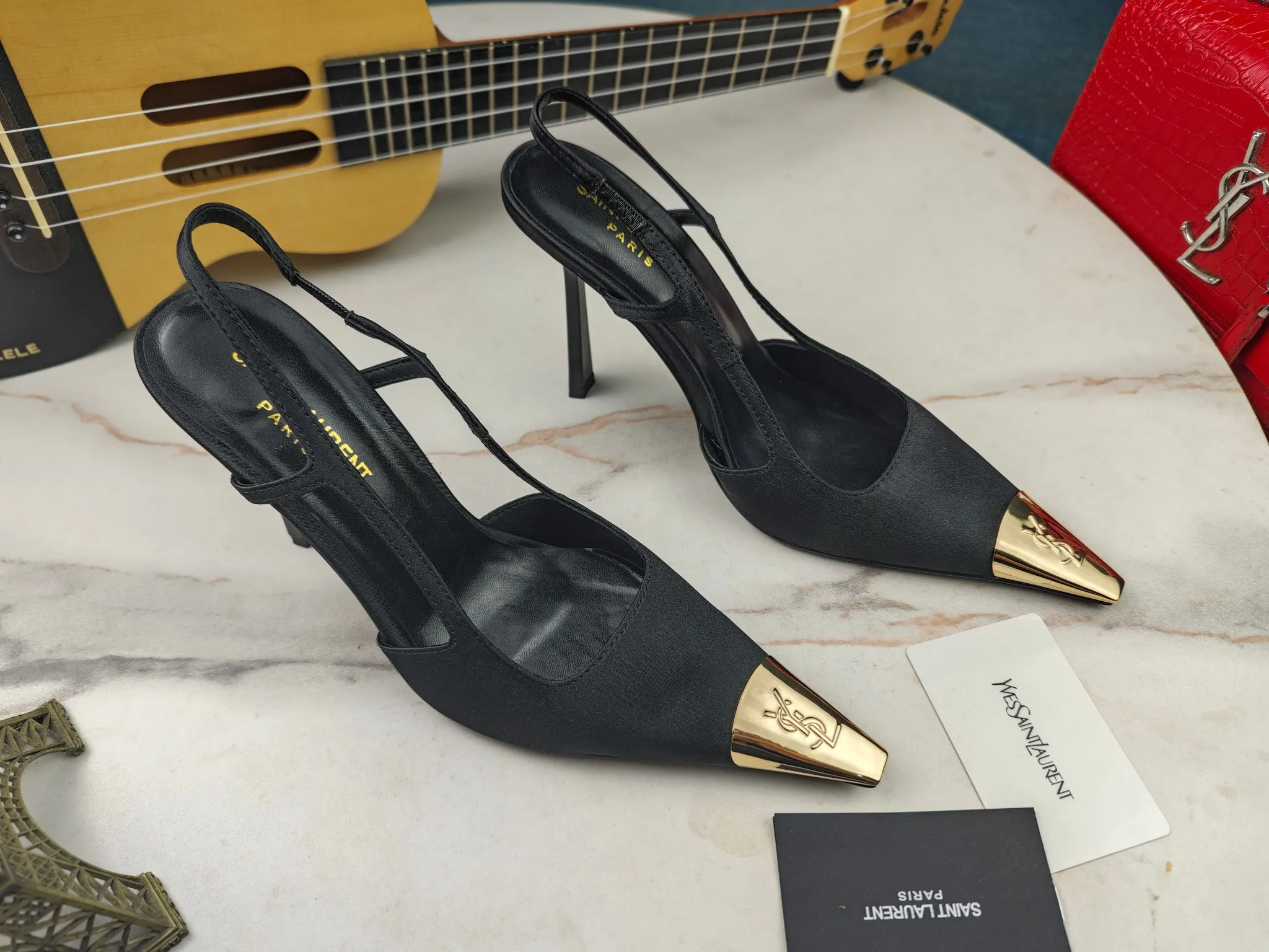 👟👟Ex-factory price 560👟👟【Saint Laurent】Yves Saint Laurent, high-heeled YSL sandals💃2024 early autumn counters are synchronized with the latest styles, YSL, and decorations👠 Classic and high-quality glamorous masterpieces, the hottest spring and summer series in the counter, with temperament, fashion, classic and attractive design style 😌The effect on the feet is particularly beautiful〰️, the material is imported from Italy, small black cow, imported black patent leather, lining, and foot pads; sheepskin, stiletto sandals, size 35-41 (34.41.42 must be customized, non-refundable) outsole; imported genuine leather outsole, complete with counter packaging